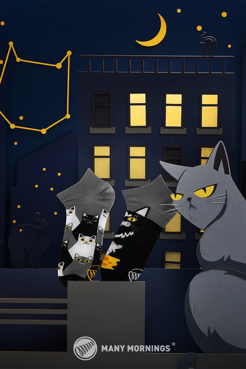Black Cat nizke nogavice, Many mornings